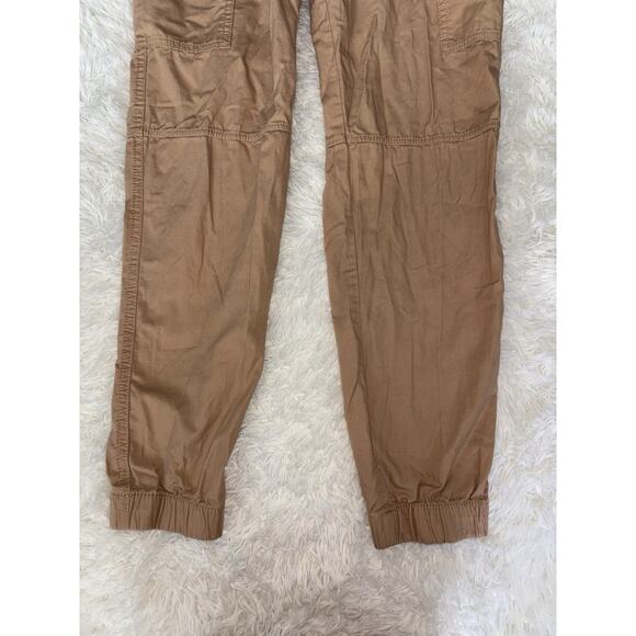 H&M kids sz. 20 classic khaki pull on cargo pants. Cute, great shape - Picture 2 of 8